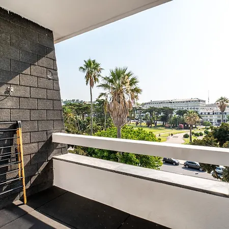 Apartamento Charming One Min Walk To The