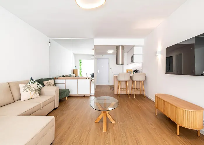 Lejlighed Charming One Min Walk To The Estoril